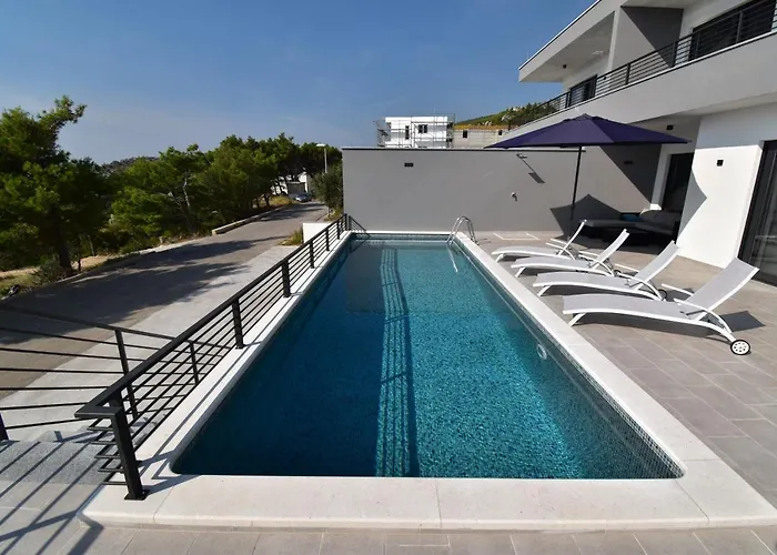 Βίλα Alexandra - Μακάρσκα