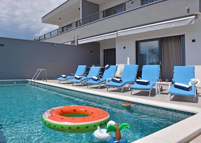 Вілла Alexandra - Макарська